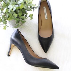 NWT Diane Von Furstenberg Classic Black Leather Heels. Size 7 1/2.